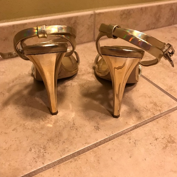 EUC BCBGeneration strapping gold heels size 9 - Picture 3 of 3